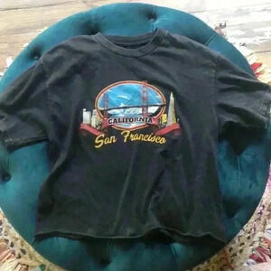 Black J Galt brand San Francisco t-shirt size One Size.